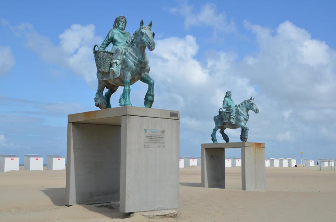 Skyview Suite Oostduinkerke Luaran gambar